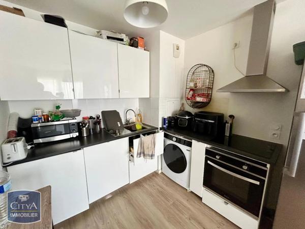 Appartement à louer 2 pièces 39.01m² Bobigny (93000)