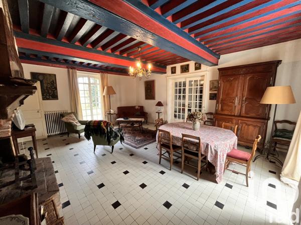 Demeure 9 pièces de 230 m² à Fours (58250)