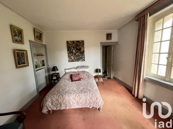 Demeure 9 pièces de 230 m² à Fours (58250)