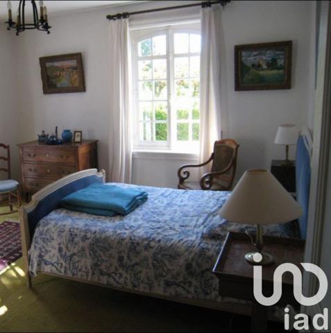 Demeure 9 pièces de 230 m² à Fours (58250)