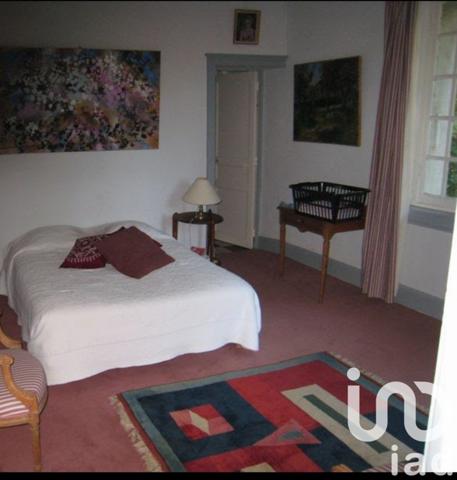 Demeure 9 pièces de 230 m² à Fours (58250)