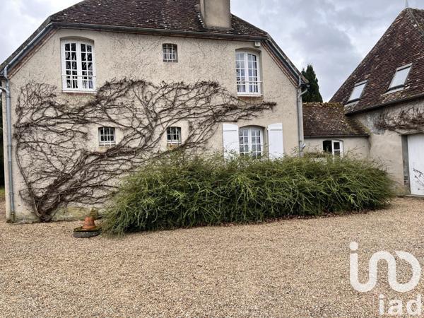 Demeure 9 pièces de 230 m² à Fours (58250)