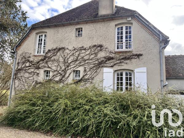 Demeure 9 pièces de 230 m² à Fours (58250)