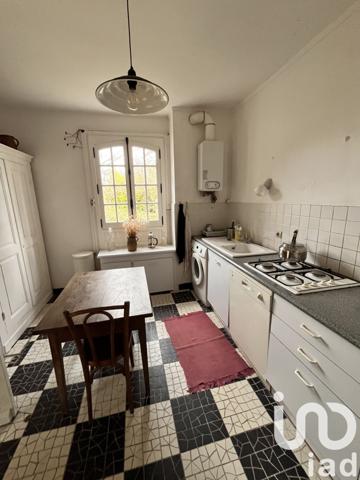 Demeure 9 pièces de 230 m² à Fours (58250)