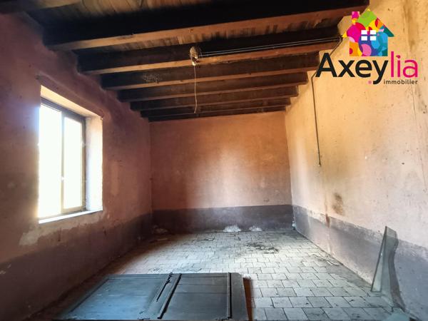 A VENDRE - LE DONJON - CORPS DE FORME SUR 3HA