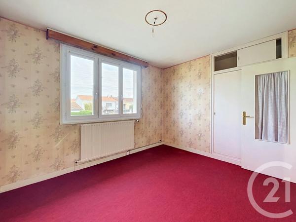 Maison à vendre  7 pièces - 105 m 2   CHOLET  - 49