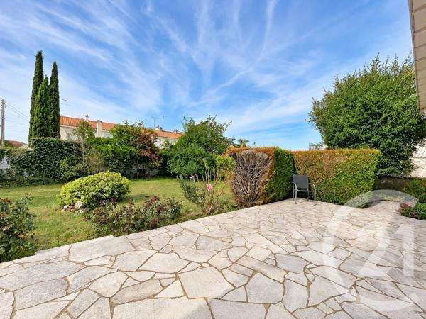 Maison à vendre  7 pièces - 105 m 2   CHOLET  - 49