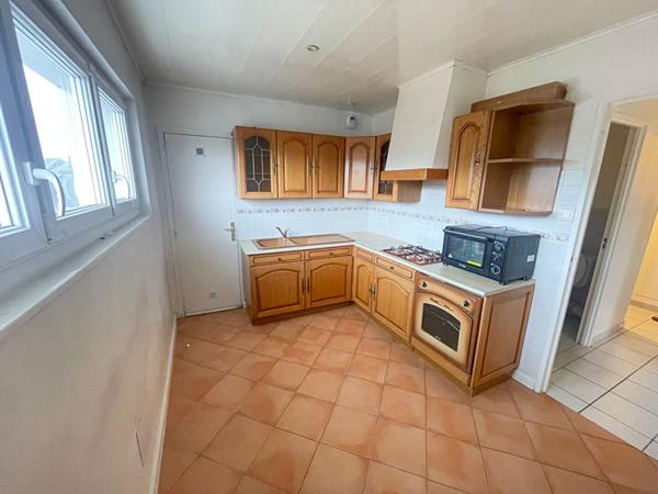 À vendre : Appartement 5 pièces à Saint Quentin, Centre