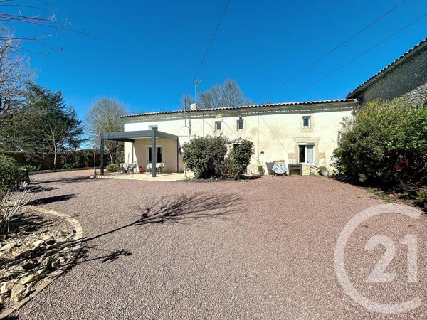 Maison à vendre  10 pièces - 181,98 m2 AZAY LE BRULE - 79