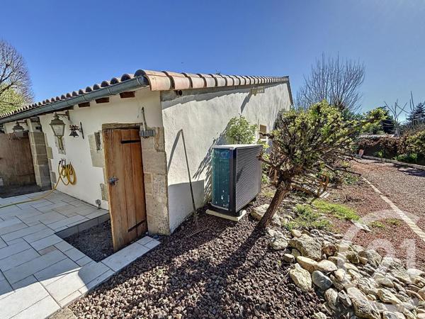 Maison à vendre  10 pièces - 181,98 m2 AZAY LE BRULE - 79