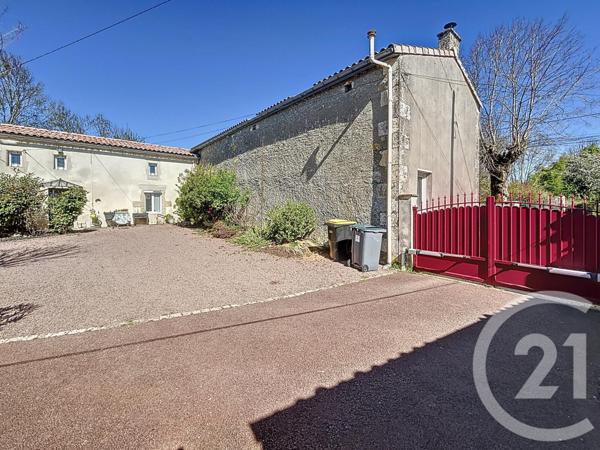 Maison à vendre  10 pièces - 181,98 m2 AZAY LE BRULE - 79