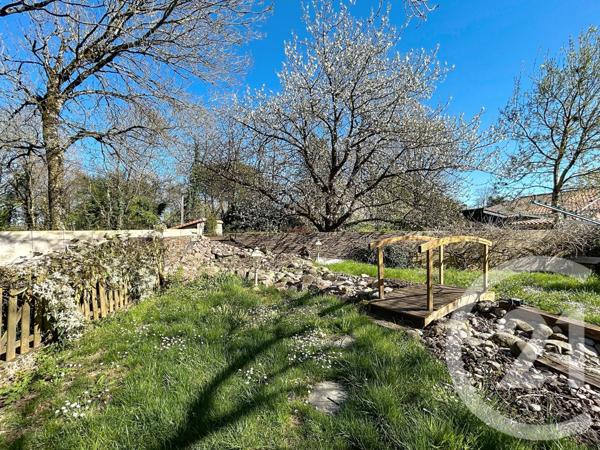 Maison à vendre  10 pièces - 181,98 m2 AZAY LE BRULE - 79