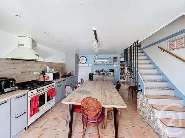 Maison à vendre  10 pièces - 181,98 m2 AZAY LE BRULE - 79