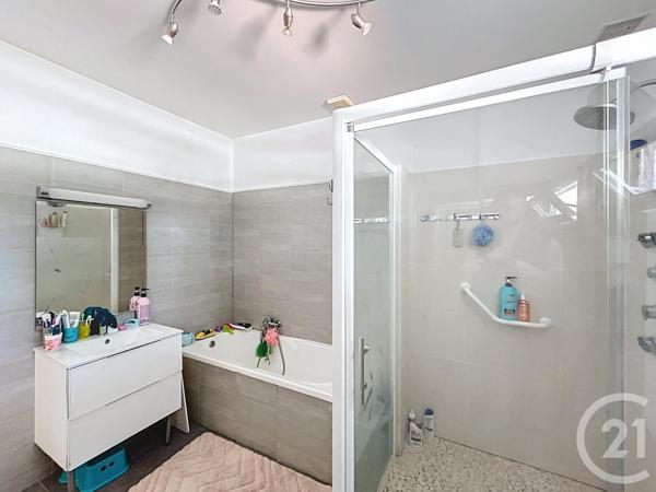 Maison à vendre  10 pièces - 181,98 m2 AZAY LE BRULE - 79