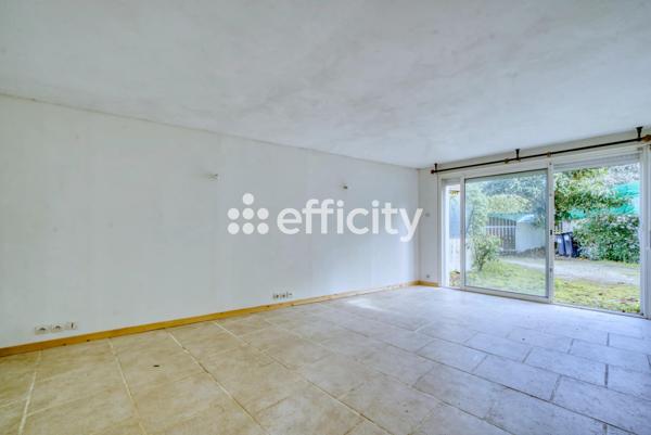 Maison
         4 pièces
        - 81 m²
