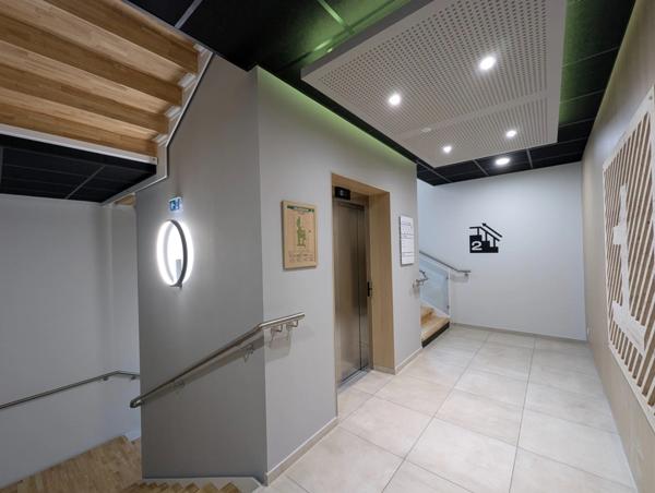 Local/bureau à vendre BRUGES (33)