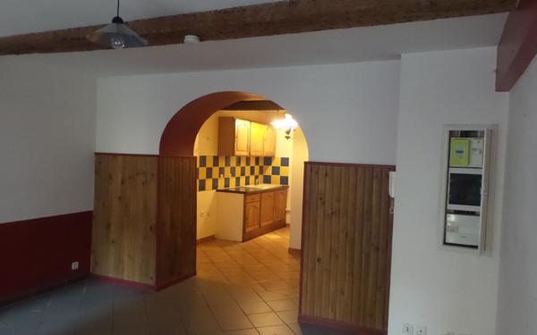 Appartement à vendre    2 pièces •  Toulon