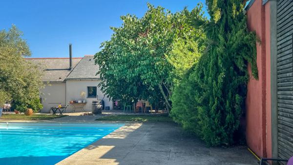 Maison de caractère Angers de 265 m² - 5 chambres - avec jardin et piscine chauffée