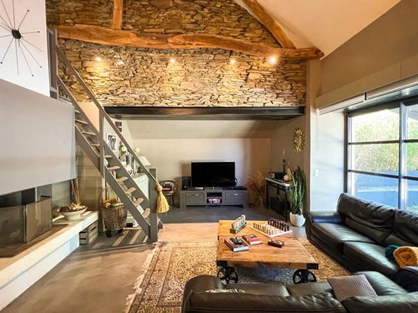 Maison de caractère Angers de 265 m² - 5 chambres - avec jardin et piscine chauffée