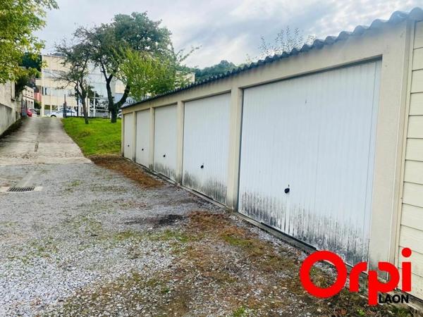 Stationnement à louer    15 m2 Laon