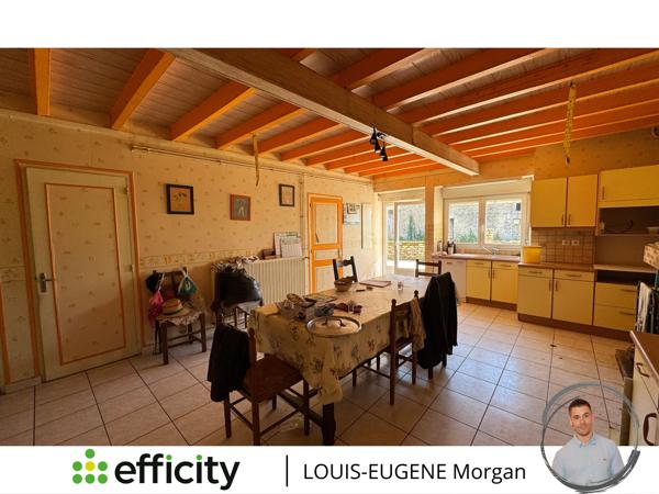Maison
         6 pièces
        - 189 m² 86 500 € *