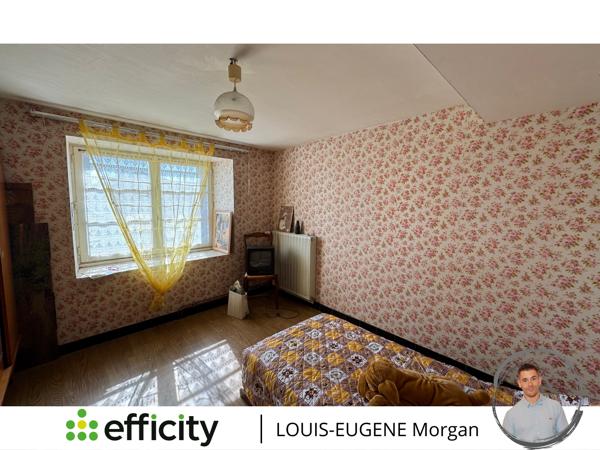Maison
         6 pièces
        - 189 m² 86 500 € *