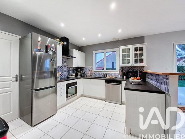 Location maison 3 pièces 85 m² Chemillé-en-Anjou