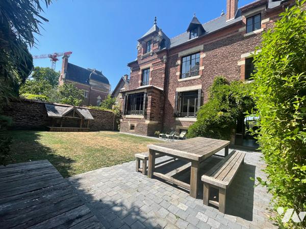 Maison Rennes 9 pièce(s) 315 m2