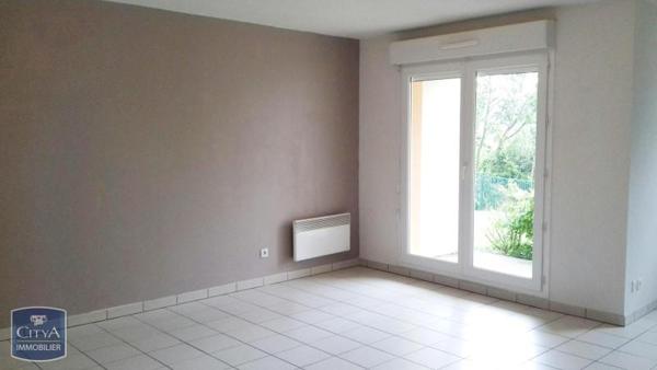 Appartement à louer 2 pièces 47.51m² Lisieux (14100)