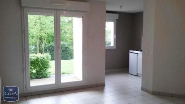Appartement à louer 2 pièces 47.51m² Lisieux (14100)