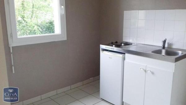 Appartement à louer 2 pièces 47.51m² Lisieux (14100)
