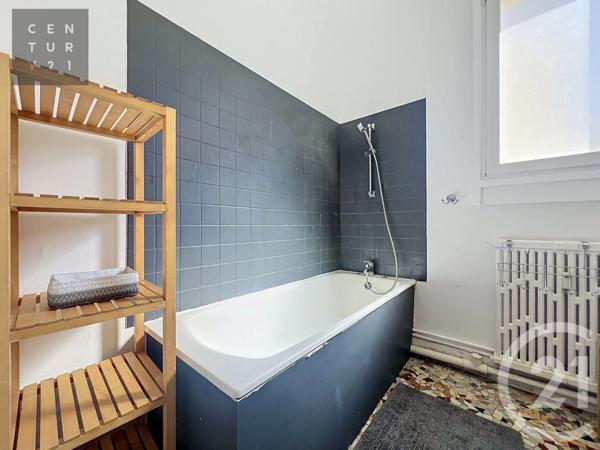 Appartement F3 à vendre  3 pièces - 62,95 m 2   TROYES  - 10