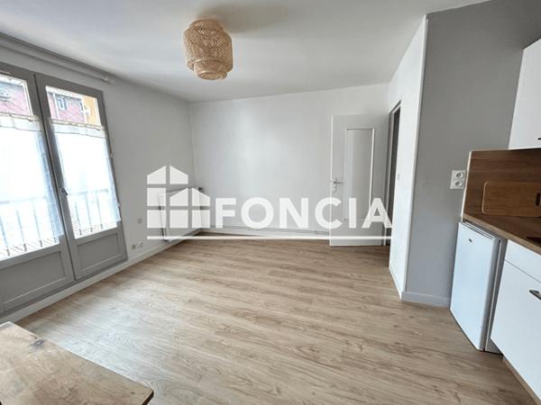 Location Studio 24.25 m² - 5 RUE DU TEMPLE Limoges 87000