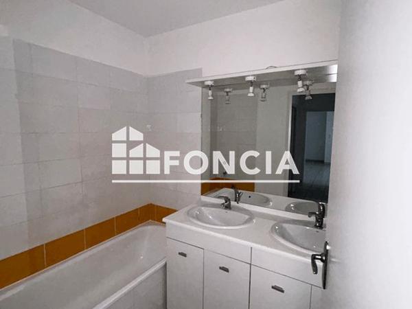 Location Appartement 3 pièces 63.03 m² - 28 RUE INGRES Montauban 82000