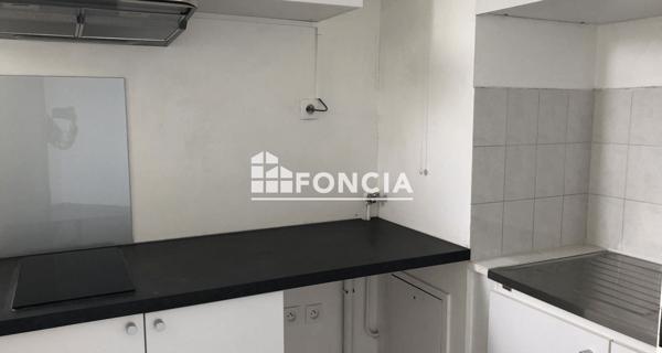 Location Studio 28.4 m² - Evry 91000