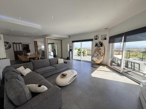 Vente / Maison contemporaine à Châteaugay (63119)