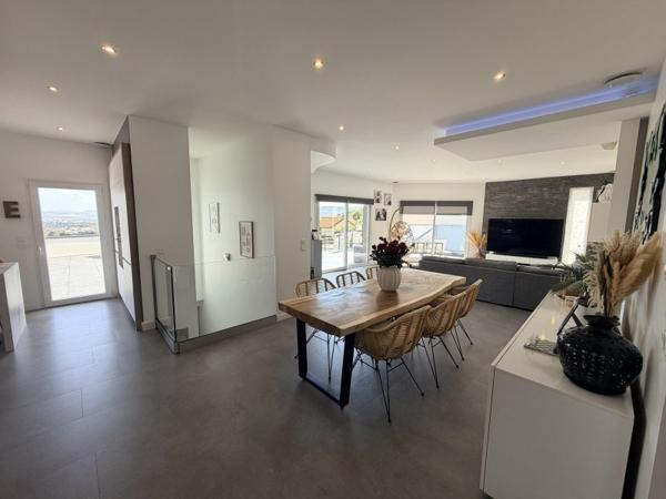 Vente / Maison contemporaine à Châteaugay (63119)