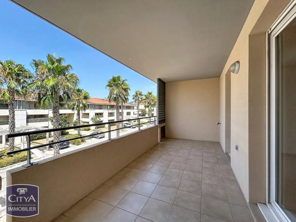 Appartement à vendre 1 pièce 28m² Roquebrune-sur-Argens (83520)