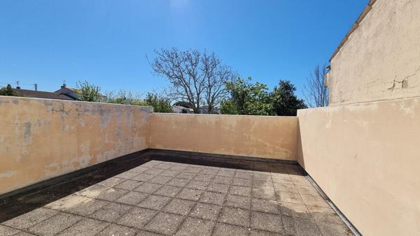 Secteur La Courbe - Maison lumineuse avec jardin plein sud et beau potentiel