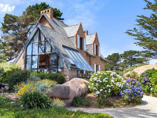 Propriété Unique avec Vue Panoramique sur la Côte de Granite Rose - Vente en VIAGER