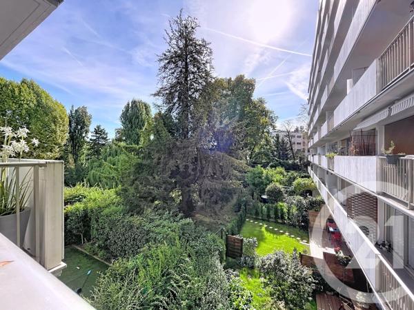 Appartement F5 à vendre  5 pièces - 100 m2 ST CLOUD - 92