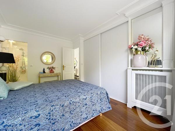 Appartement F5 à vendre  5 pièces - 100 m2 ST CLOUD - 92