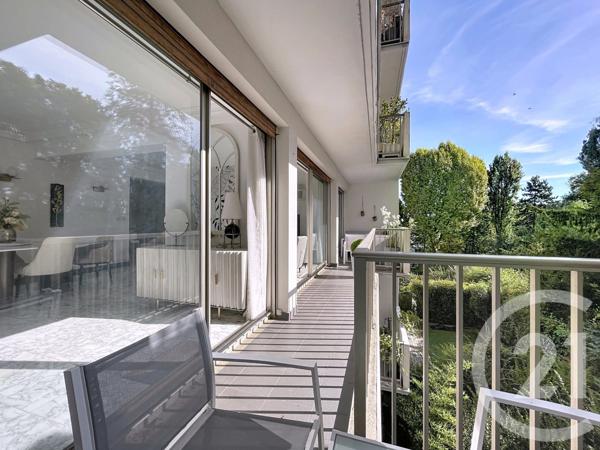 Appartement F5 à vendre  5 pièces - 100 m2 ST CLOUD - 92