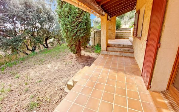 Maison à vendre    4 pièces •  Villeneuve