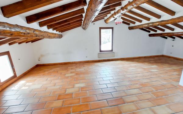 Maison à vendre    4 pièces •  Villeneuve