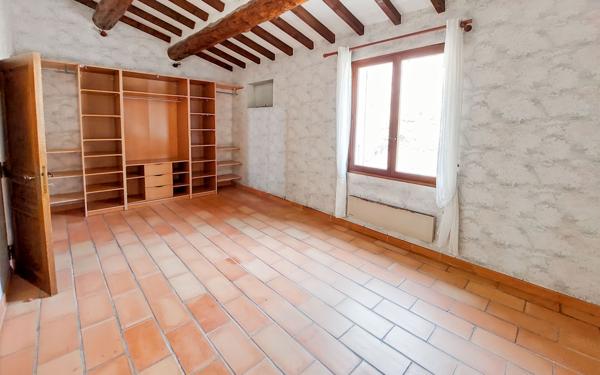 Maison à vendre    4 pièces •  Villeneuve