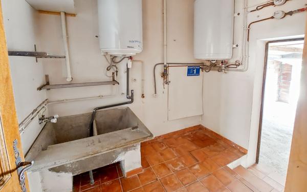 Maison à vendre    4 pièces •  Villeneuve