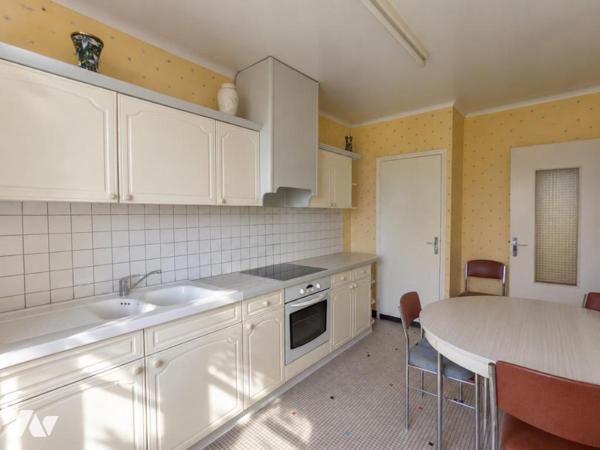 MAISON 5 PIECES - 4 CHAMBRES - LE VIEUX BOURG - LE PELLERIN