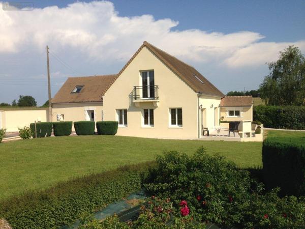 Maison à vendre à Écommoy dans la Sarthe (72220), ref : 023/2102
