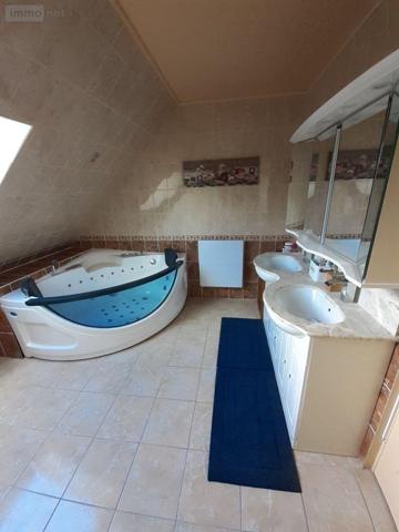 Maison à vendre à Écommoy dans la Sarthe (72220), ref : 023/2102